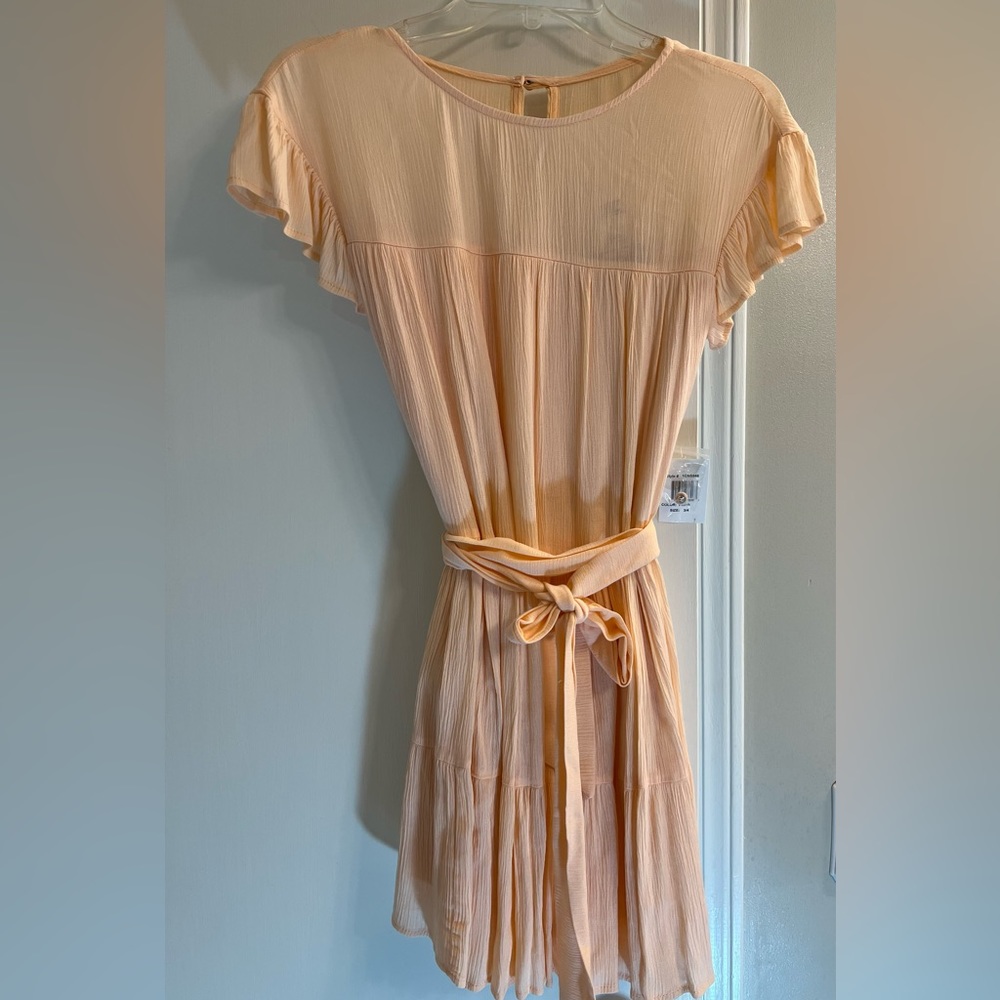 NET B.Darlin PeachTiered Dress With Attached Belt.  Size 3/4
